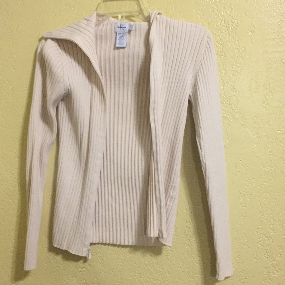 Nude sweater